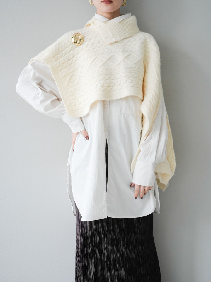 [予約]ケーブル編みニットケープ/ホワイト