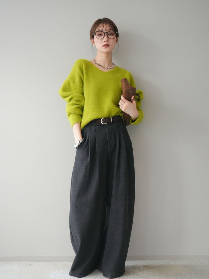 [SET]シュシュ付きアンゴラタッチVネックニットプルオーバー+アニマル柄ベルト付きウールタッチワイドパンツ(2set)