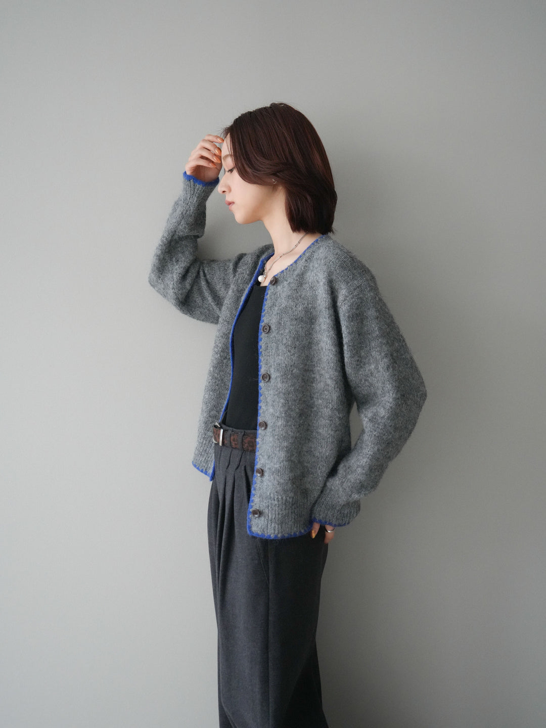 [SET]三角ステッチニットカーディガン+アニマル柄ベルト付きウールタッチワイドパンツ(2set)