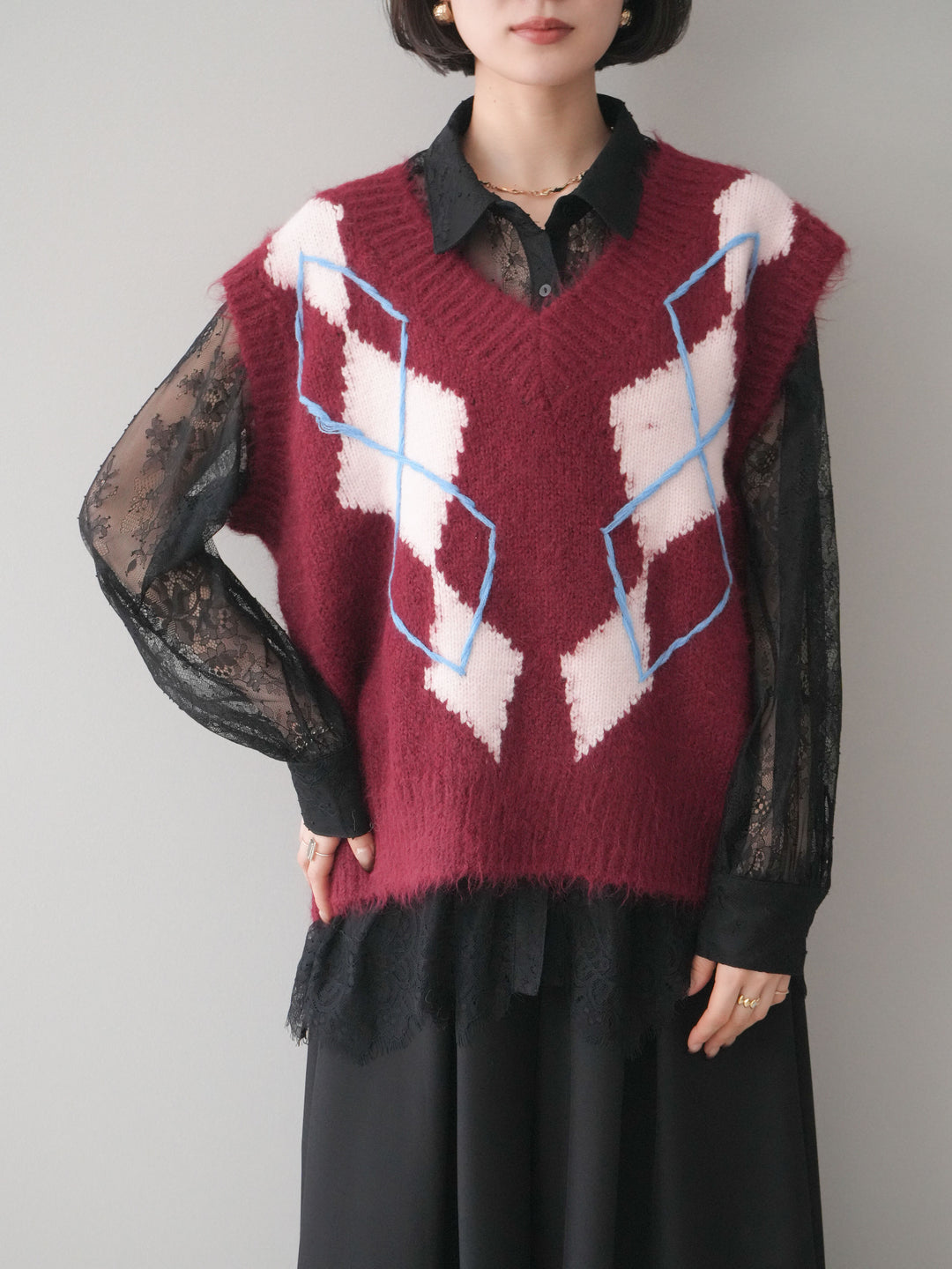 [SET]アーガイルVネックニットベスト+総レースボリュームスリーブシャツ(2set)