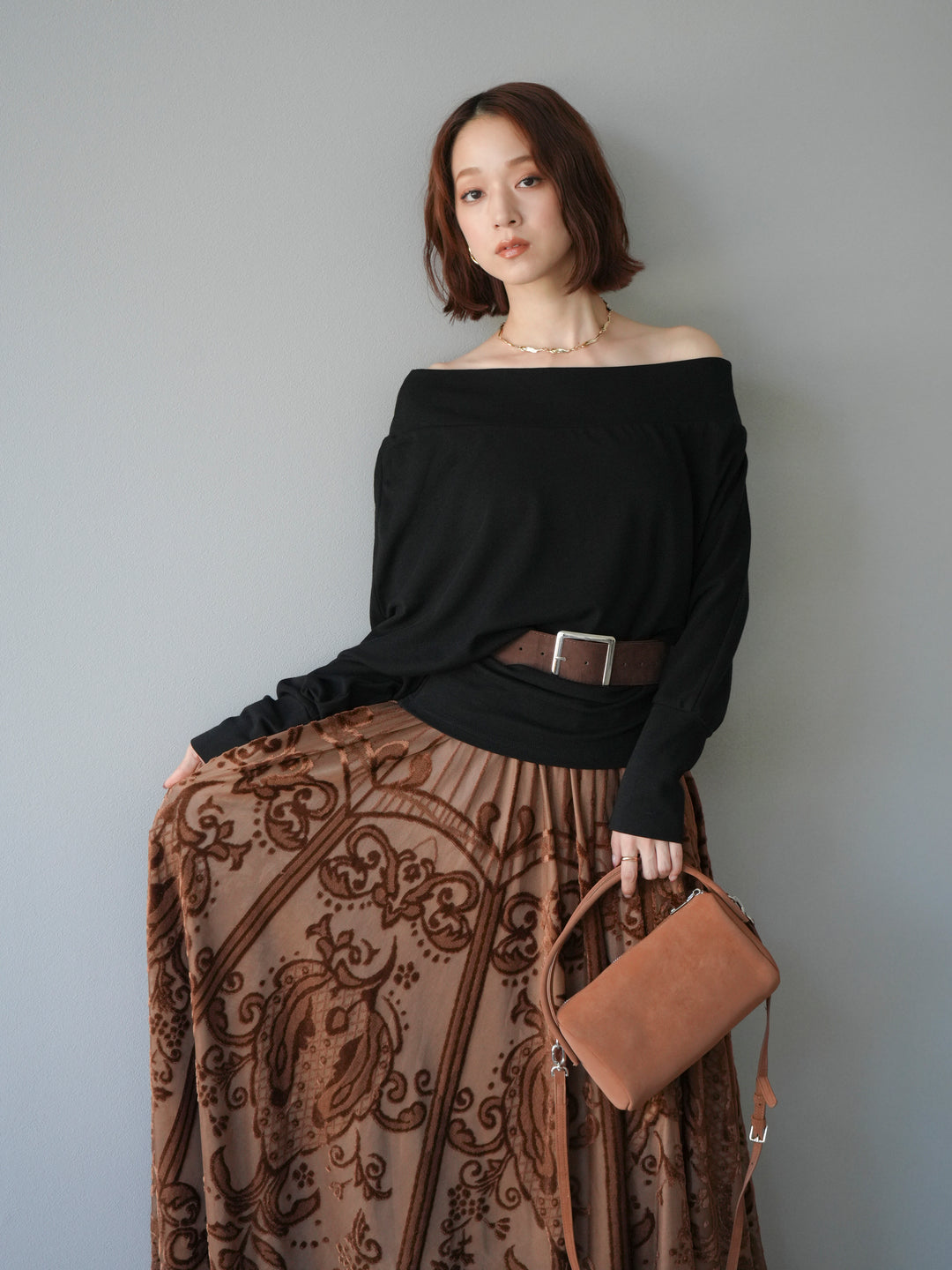 [予約]ベルト付オフショルカットソー/ブラック