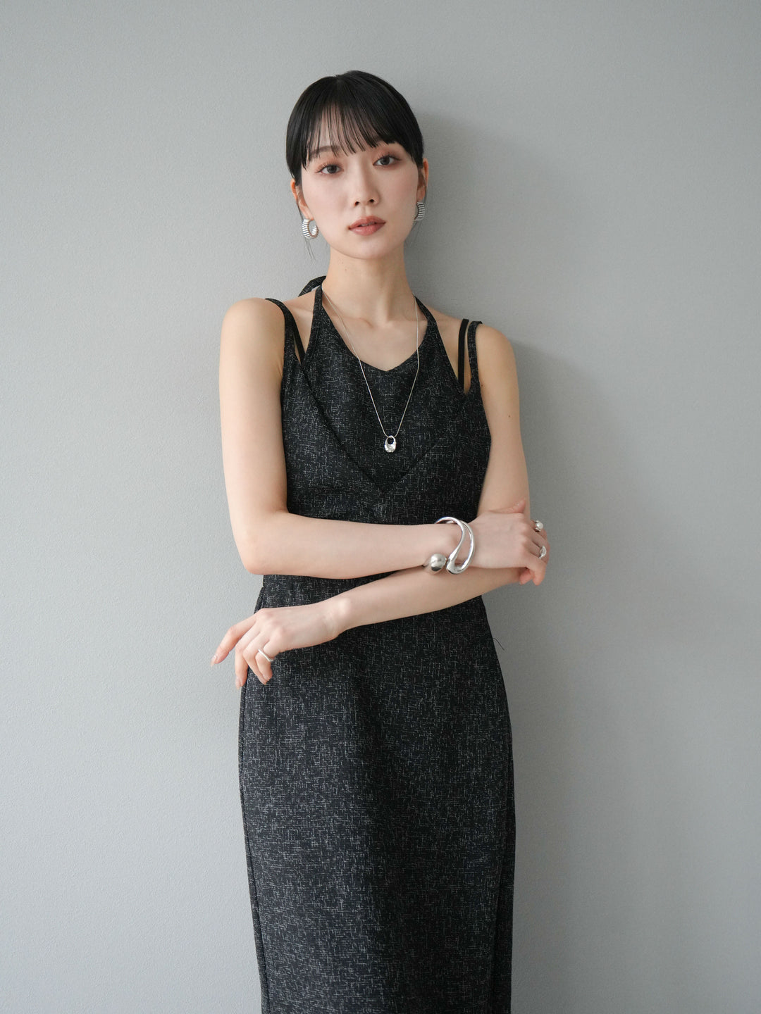 [預購] 夏季粗花呢多層吊帶洋裝/黑色