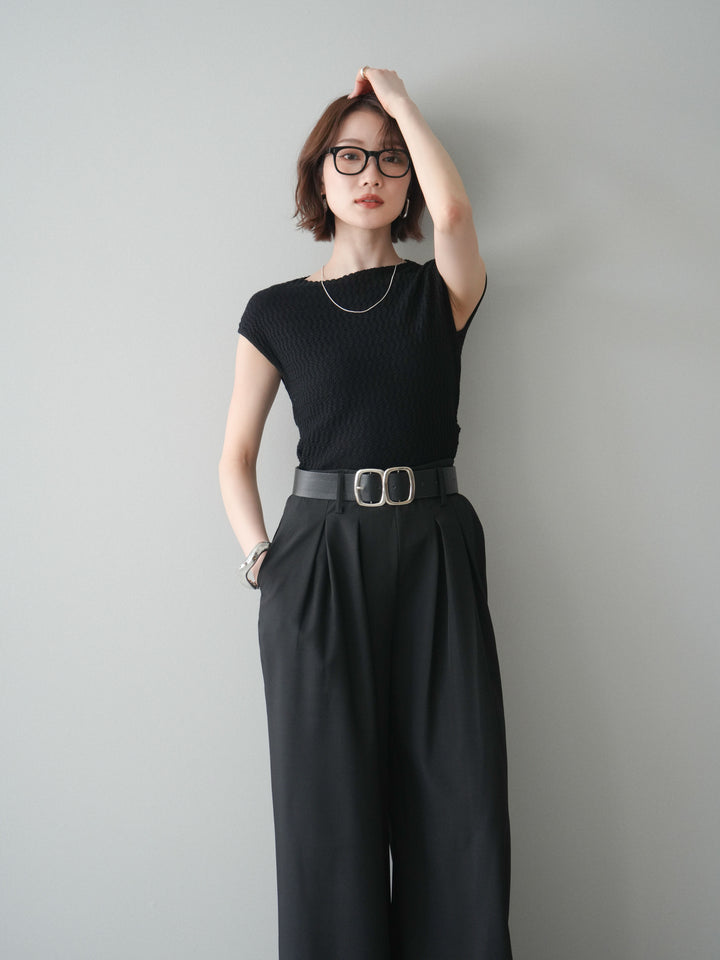 [予約]サイドシャーリングボトルネックノースリーブニットプルオーバー/black