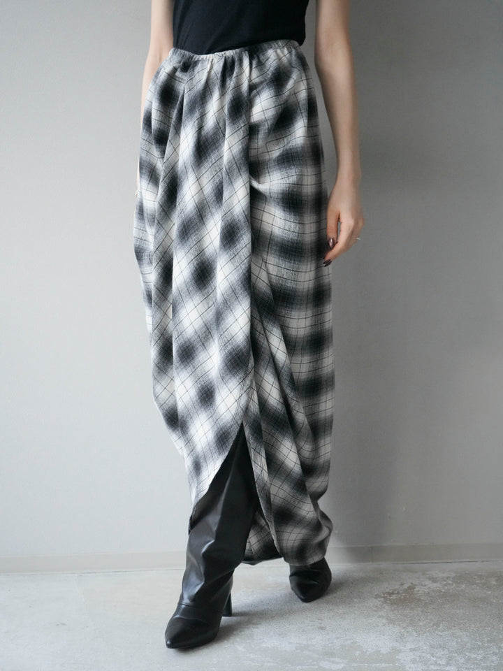 [予約]タックデザインチェックスカート/ホワイト×ブラック