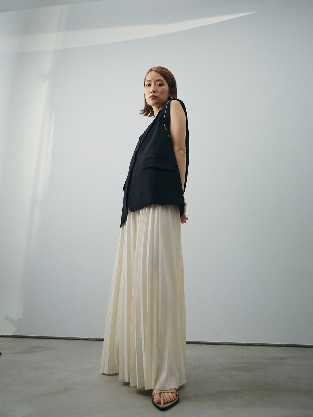 [予約]ステッチデザインベスト/ブラック