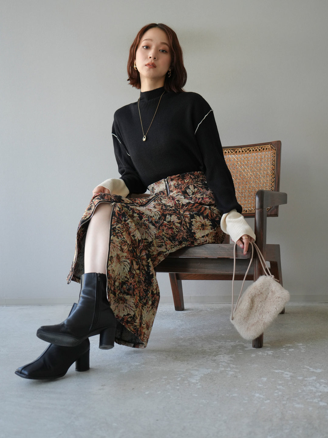 [予約]ボトルネック配色リブニットプルオーバー/ブラック×エクリュ