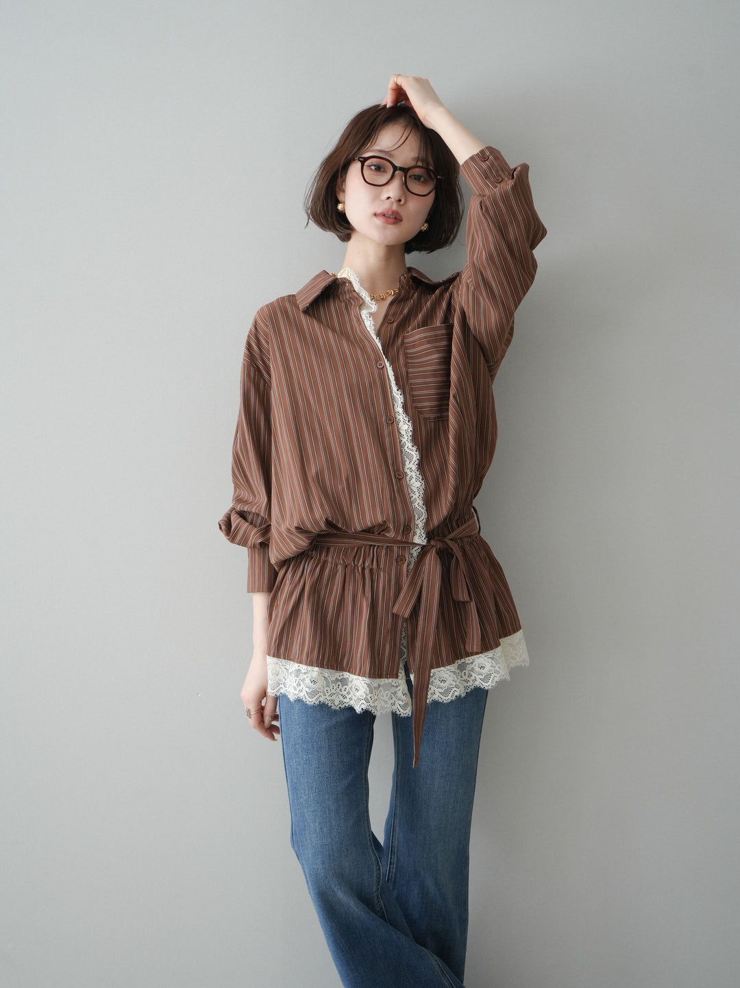 [予約]レース付ストライプウエストギャザーシャツ/brown