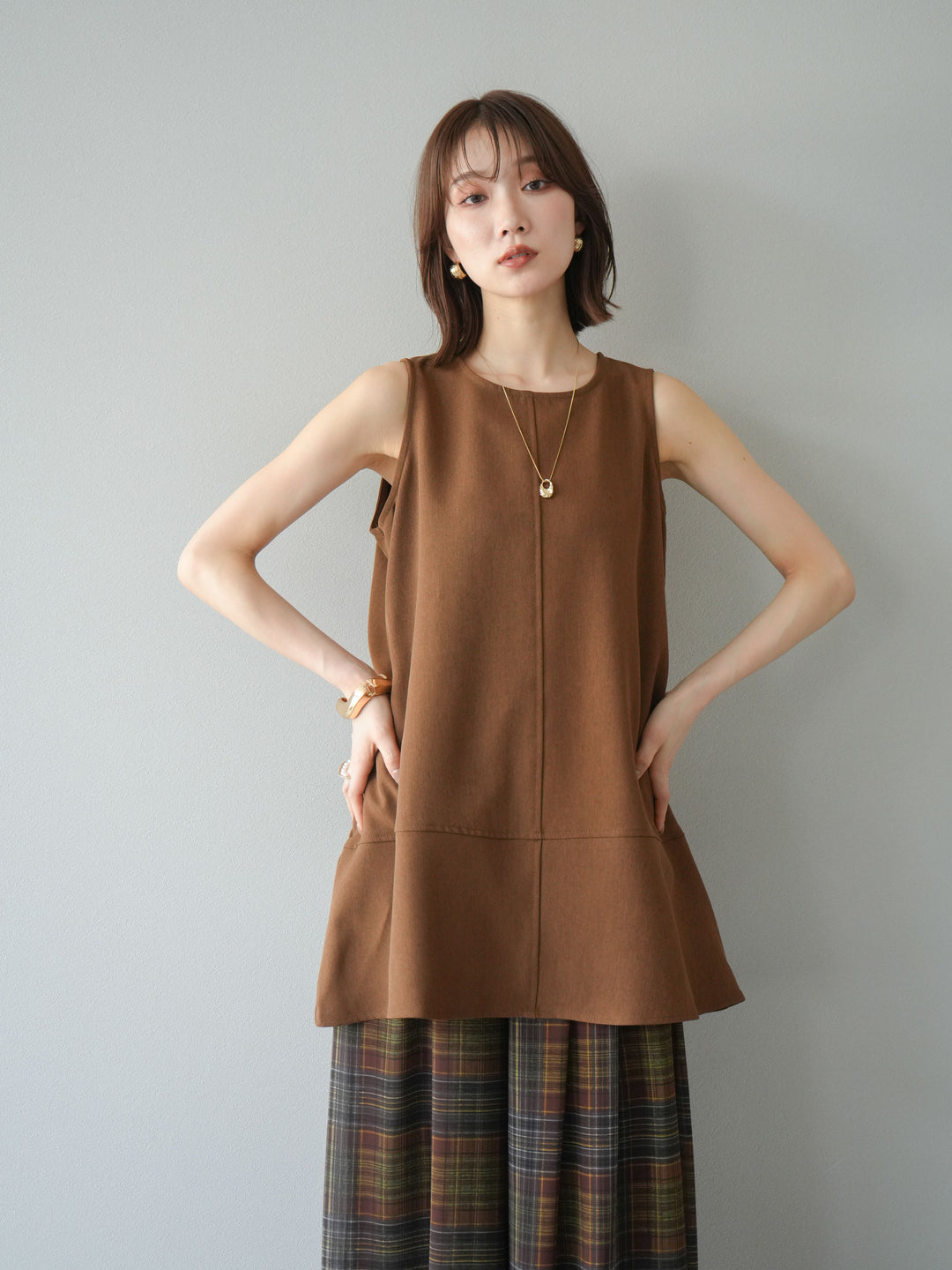 [予約]フレアノースリーチュニック/ブラウン