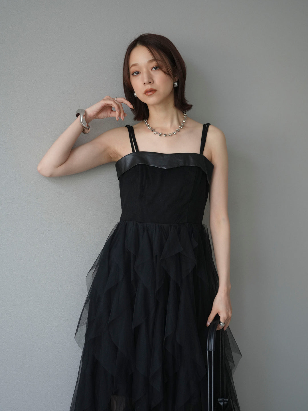 [予約]レザー切替チュールラッフルワンピース/black