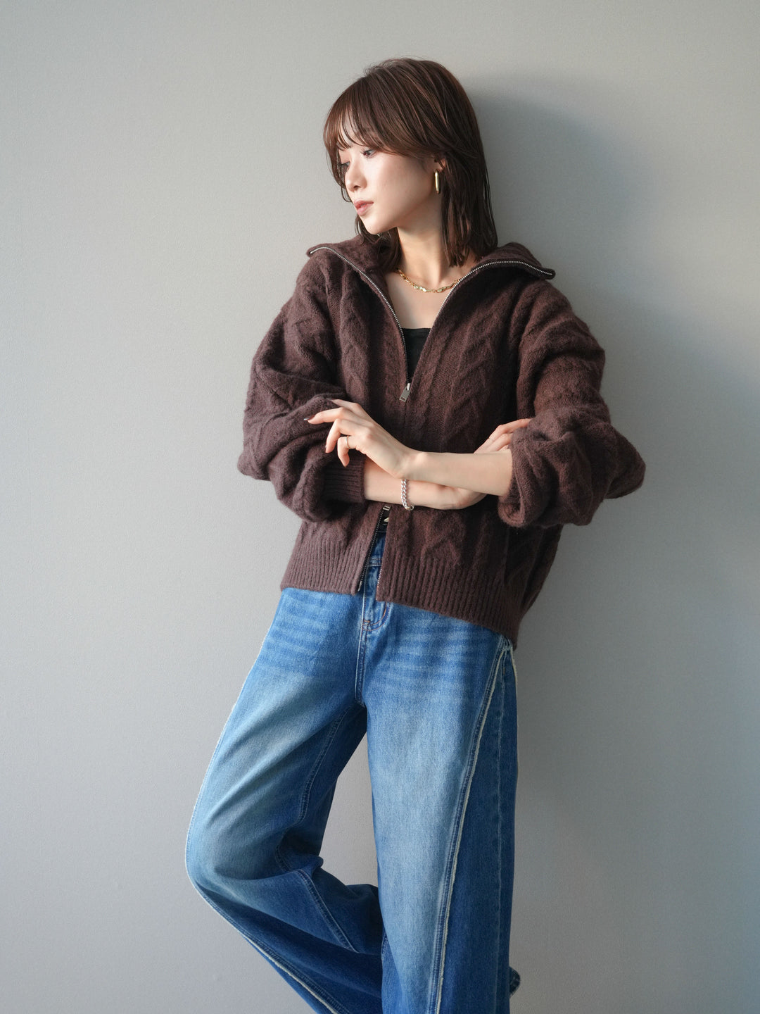 [SET]ケーブル編みハイネックZIPニットカーディガン+選べるアクセセット(2set)