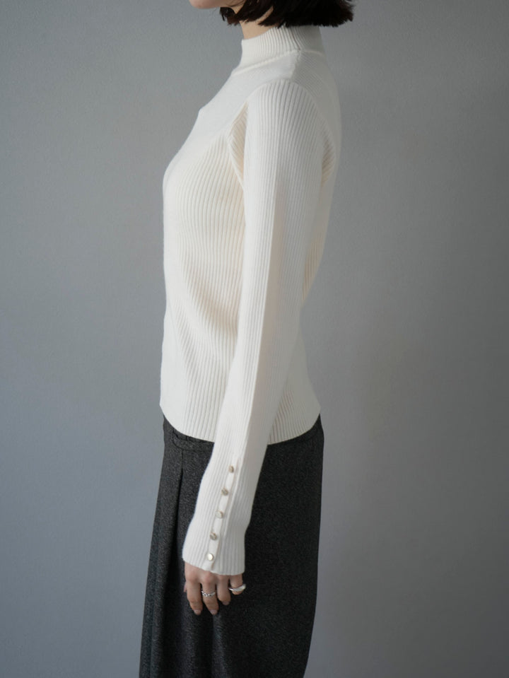 [Pre-order] Sleeve button bottle neck ribbed knit top/ivory