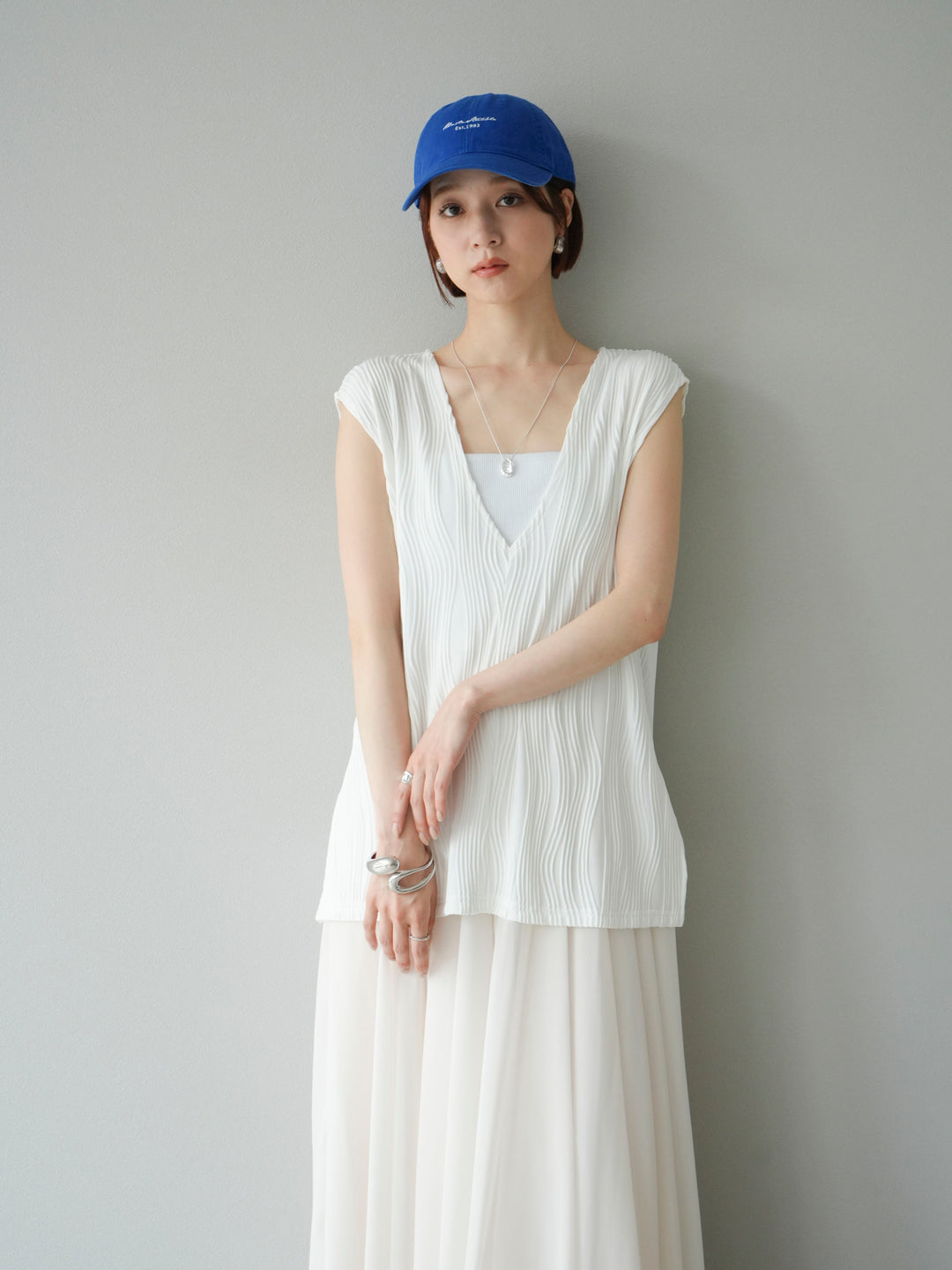 [SET]ウェーブパイピングVネックベスト+シフォンフレアスカート(2set)