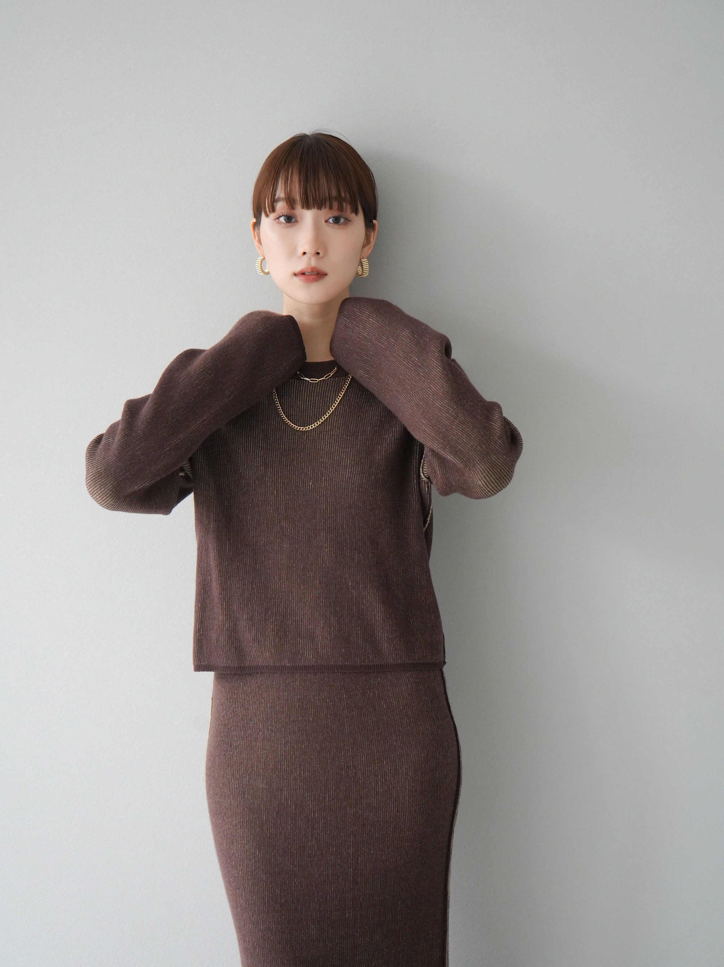 新品未使用 deres 18th collection ブラウン　セーター 予約]リバーシブル配色リブニットプルオーバー/ブラウン – Lumier