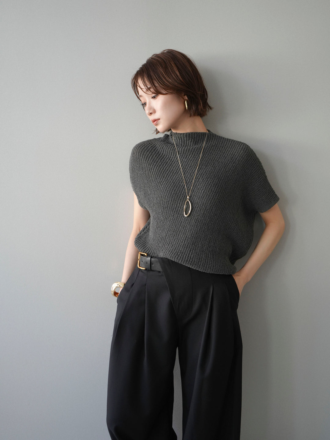 [SET]アシンメトリーローゲージニットトップス+アシンメトリーベルトタックワイドパンツ(2set)