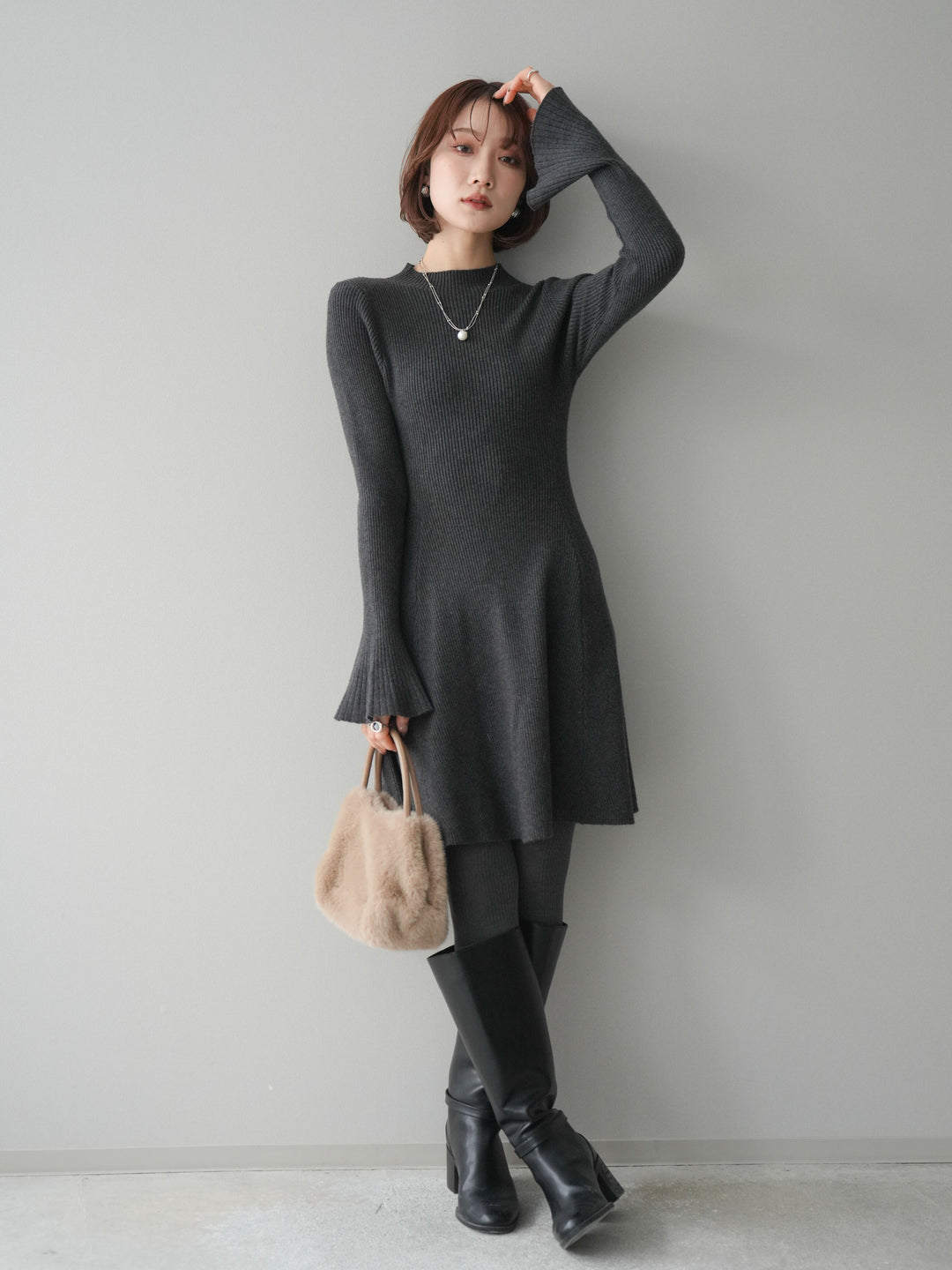 【預購】喇叭形羅紋針織迷你洋裝 / 灰色