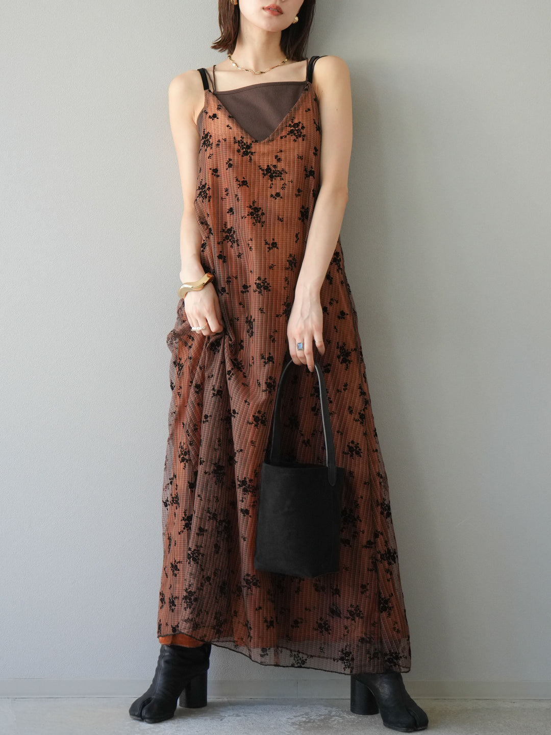 [SET]フロッキーチュールレイヤードベロアキャミワンピース+カップ付きバッククロスキャミソール(2set)