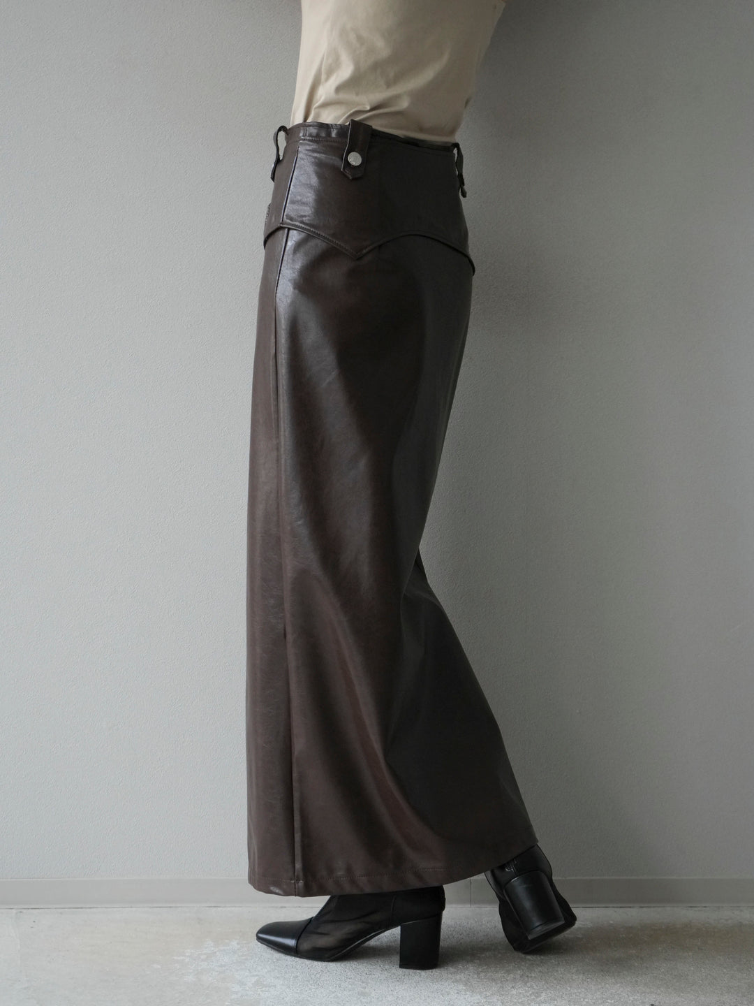 [予約]ベルトデザインレザータッチZIPタイトスカート/ブラウン