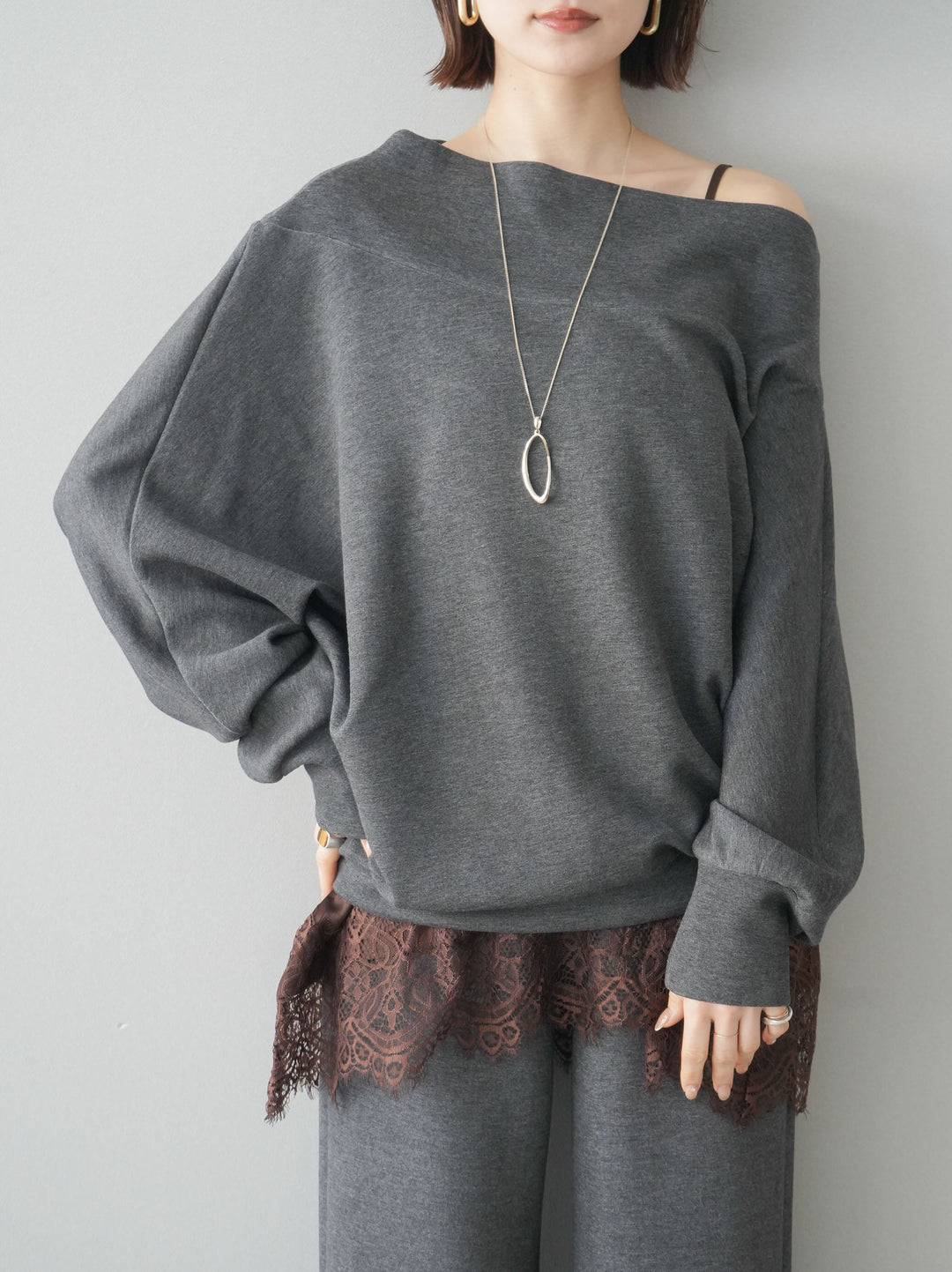 [SET]アシンメトリーオフショルポンチプルオーバー+イージーポンチワイドパンツ(2set)