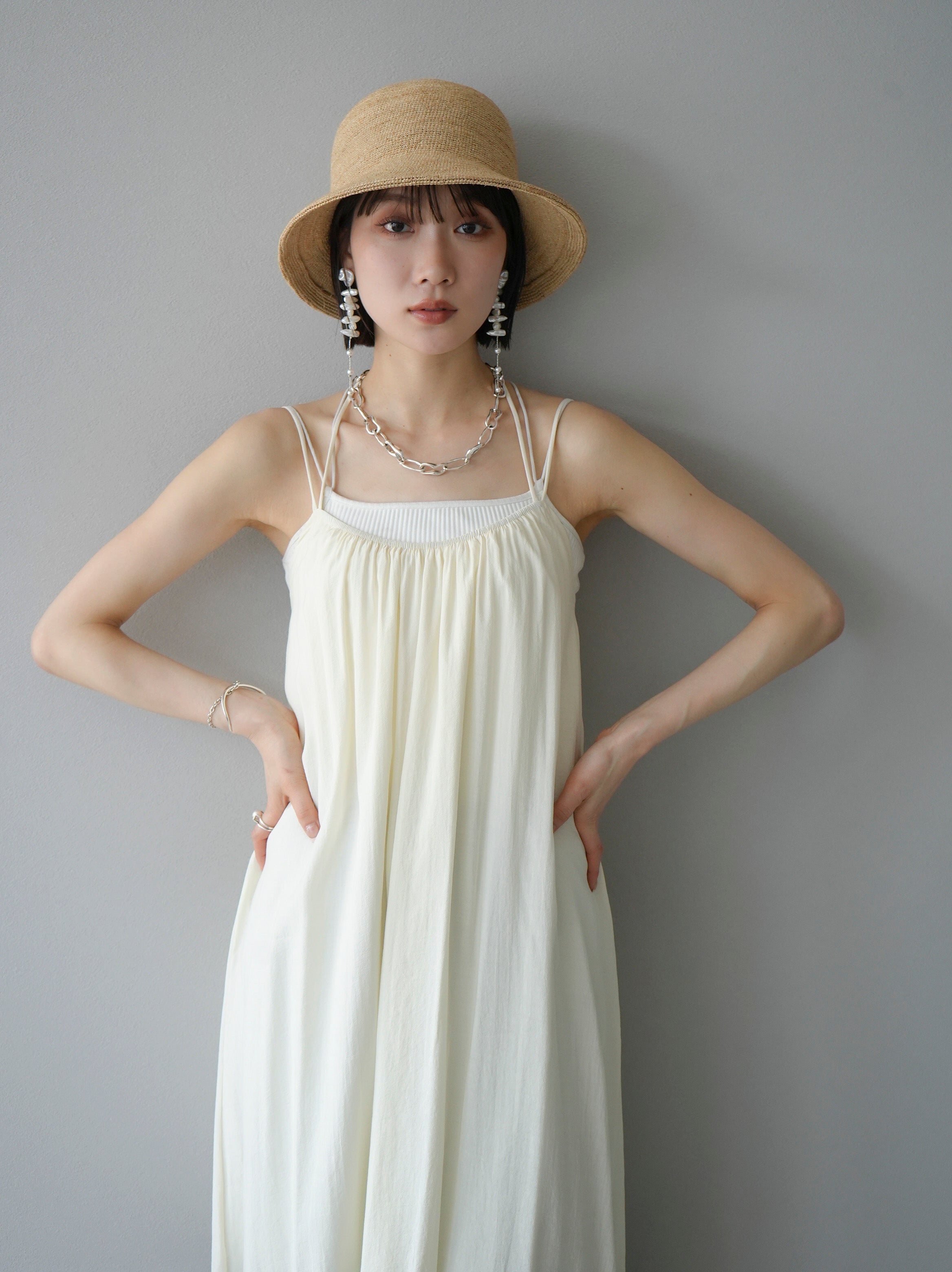 予約]クレープシフォンキャミワンピース/アイボリー – Lumier