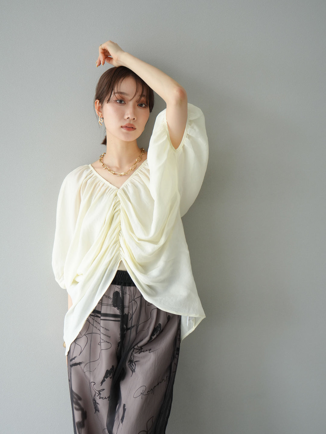 [予約]ボリュームスリーブシアータックブラウス/アイボリー