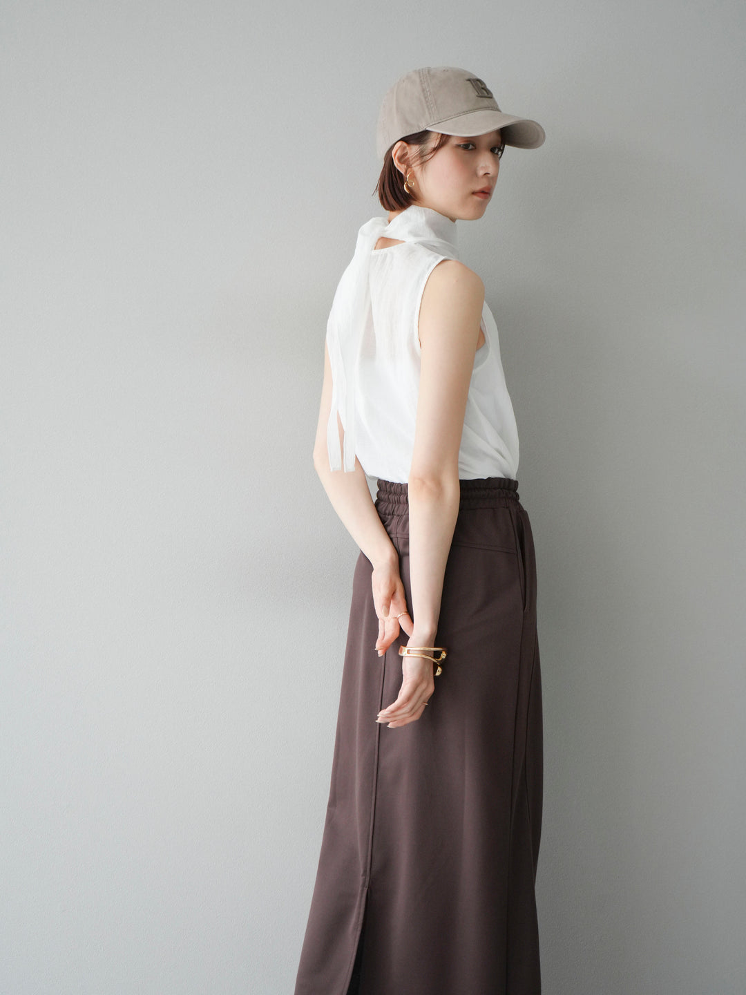 [予約]バックタイノースリーブブラウス/アイボリー