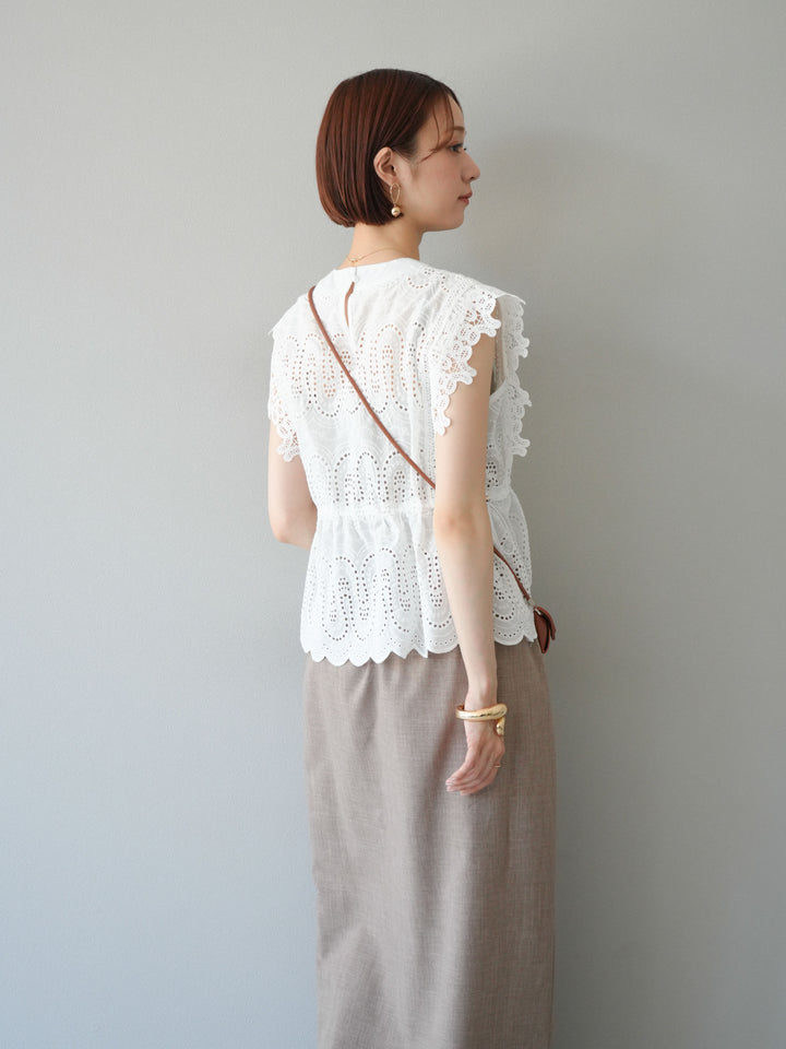 [SET] 扇貝刺繡蕾絲上衣 + 亞麻質感拉鍊開衩緊身裙（2件套）