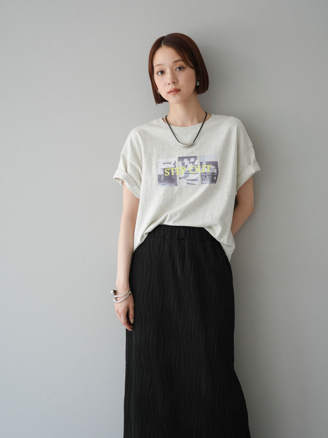 [SET]ネオンロゴコラージュフォトプリントオーバーTシャツ+ウェーブパイピングタイトスカート(2set)