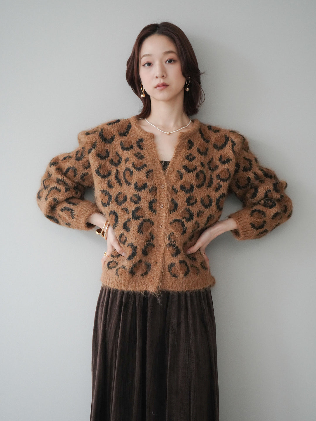 [SET]モヘアタッチレオパード柄ニットカーディガン+ワッシャーベロアプリーツスカート(2set)