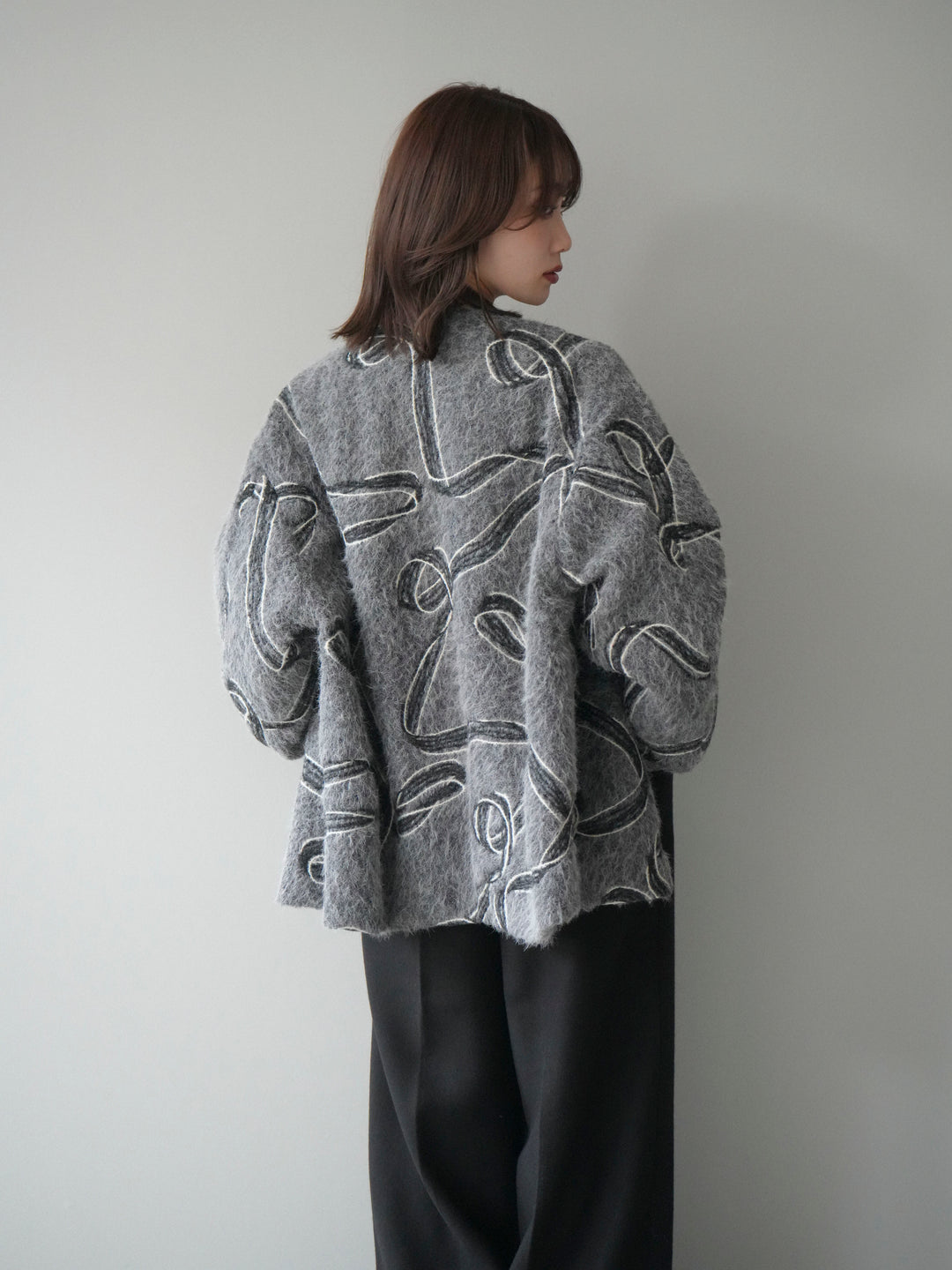 [予約]ニュアンス刺繍ブークレニットジャケット/gray