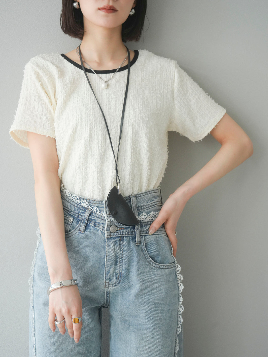 【預訂】顏色協調的滾邊蓬鬆剪裁上衣/象牙白