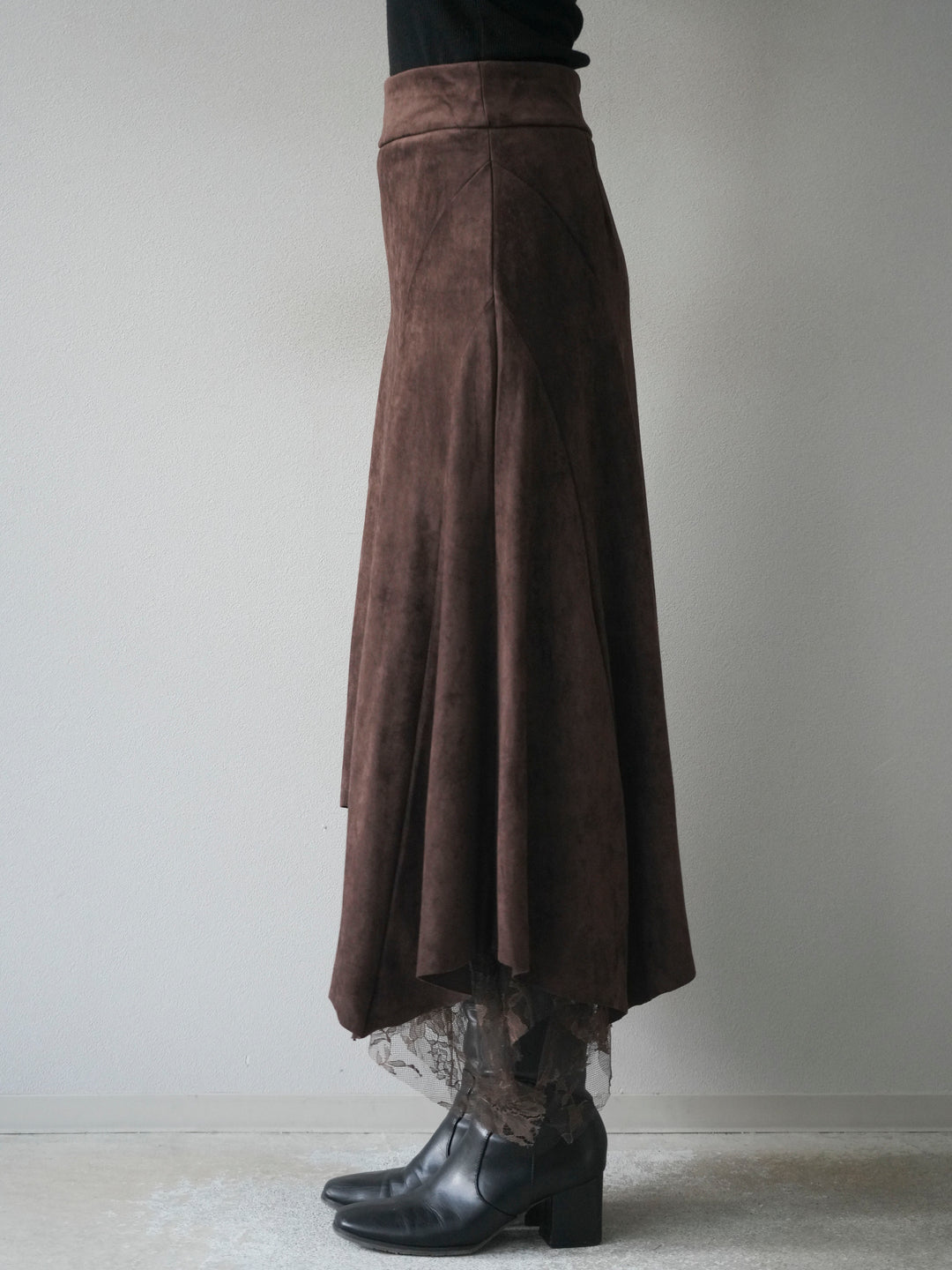 [予約]スエード裾レースアシンメトリースカート/brown