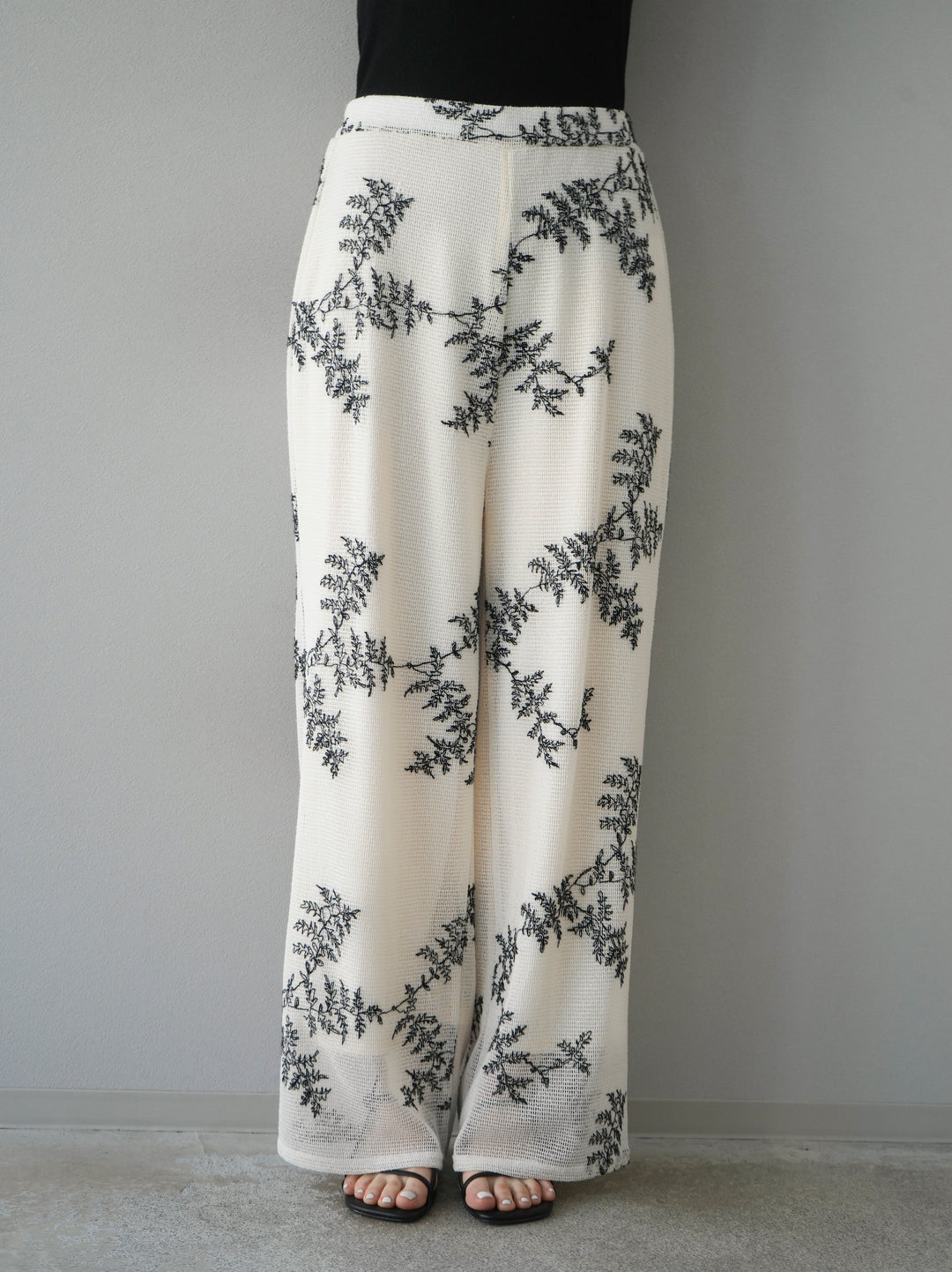 [予約]リーフ柄メッシュワイドパンツ/アイボリー