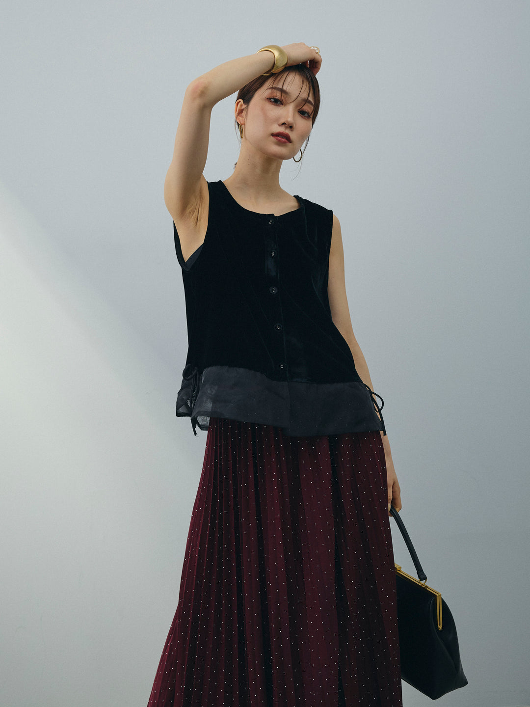 [予約]裾チュールベロアノースリーブプルオーバー/ブラック