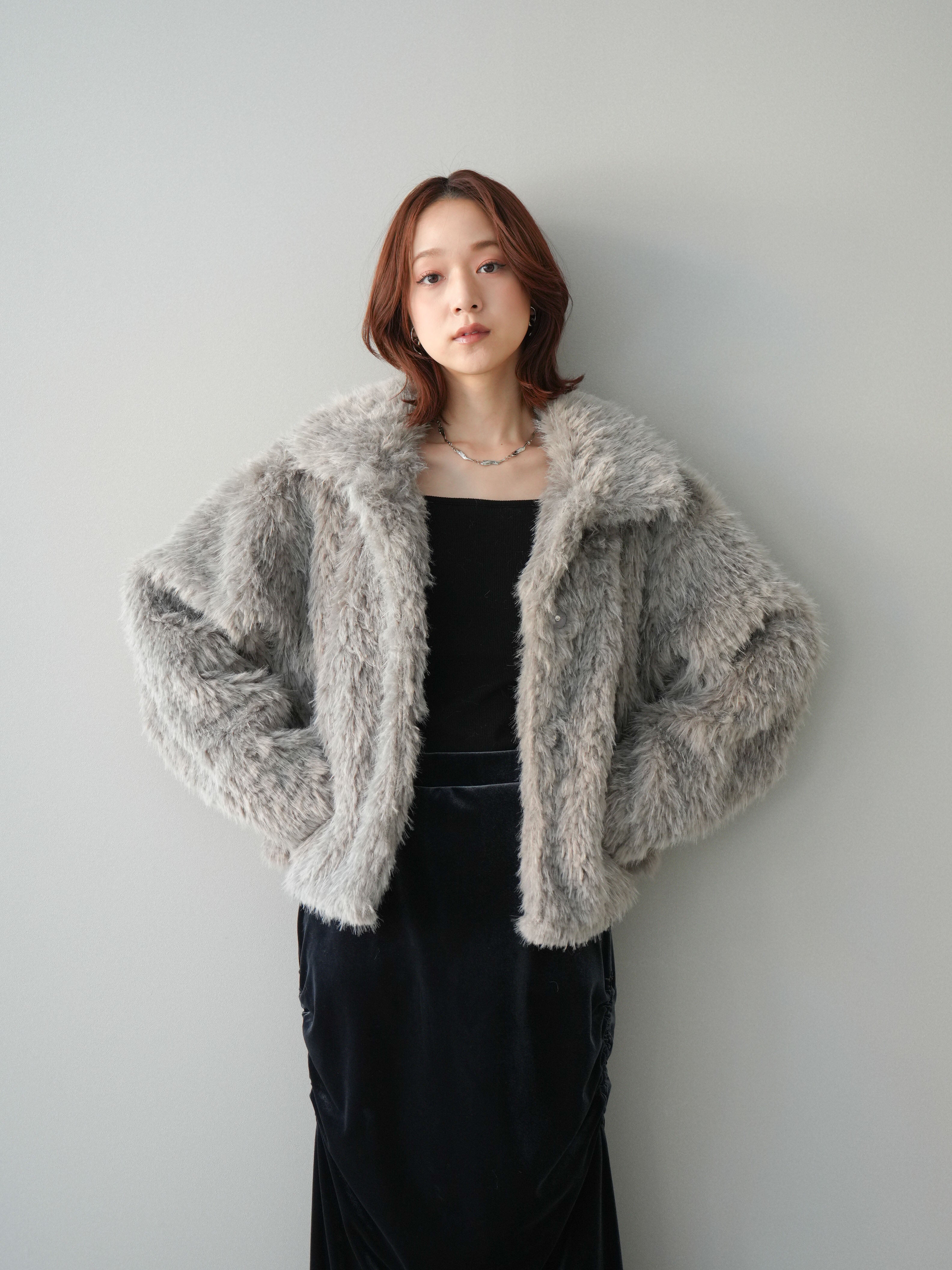 SET]フェイクファー襟付きショートブルゾン+ギャザーベロアスカート