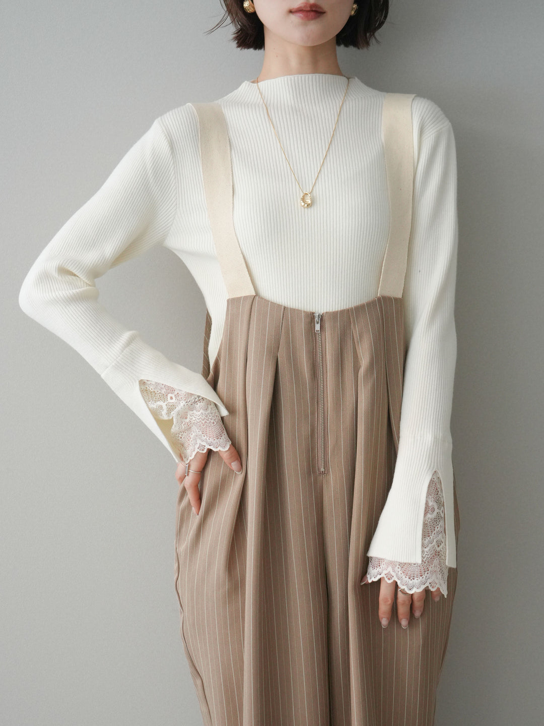 [SET]袖スカラップレースオフネックニットトップス+選べるアクセセット(2set)