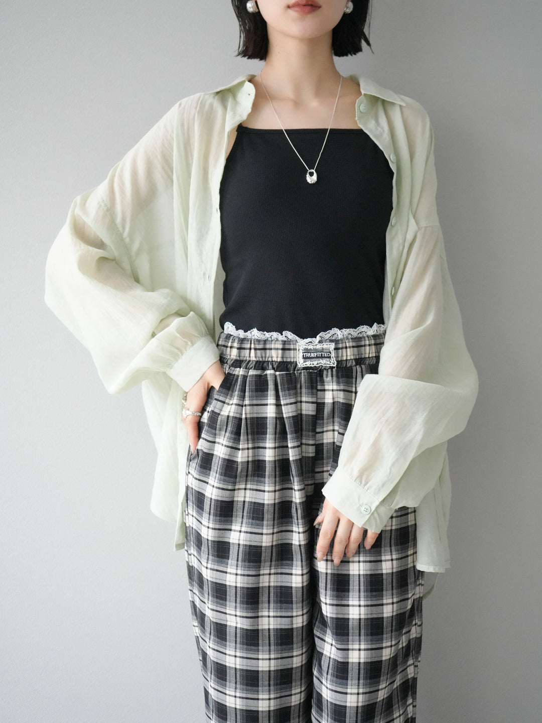 【預購】雙色吊帶罩杯背心/黑色