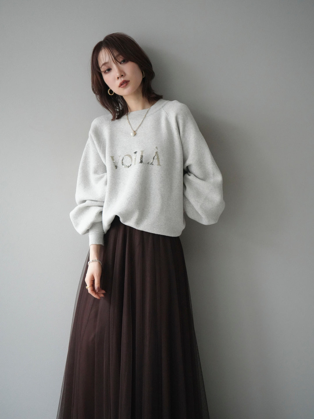 [予約]スウェットライクビーズロゴ刺繍ニットプルオーバー/oatmeal