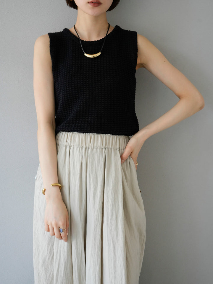 [Pre-order] Pokopoko Sleeveless Knit Top/Black