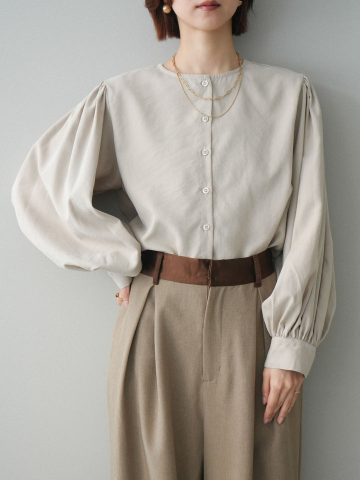 [予約]2WAYピーチスキンボリュームスリーブブラウス/greige