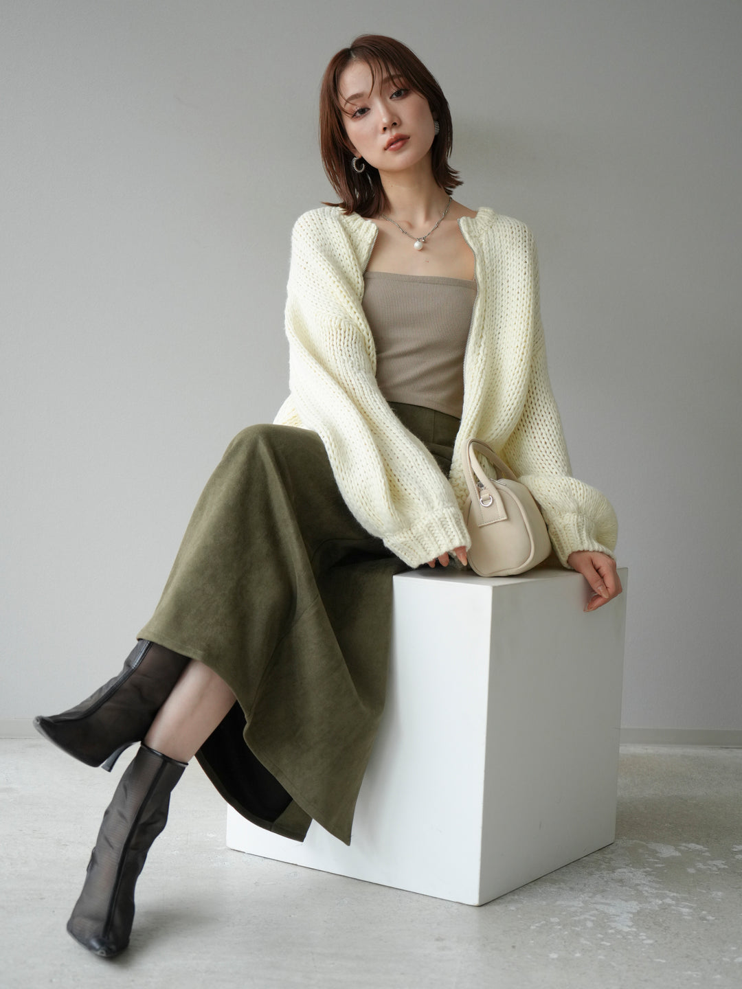 [予約]ロービングケーブルオーバーZIPニットカーディガン/アイボリー