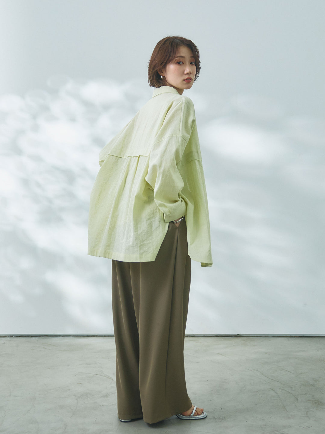 【Allure】[SET]スプリングスラブワイドシャツ+エステルツイルタックワイドパンツ(2set)