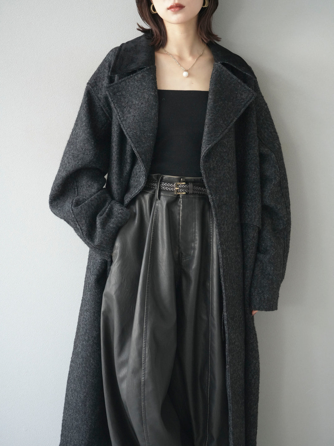 [予約]ネップヘリンボーンレザー襟チェスターコート/black