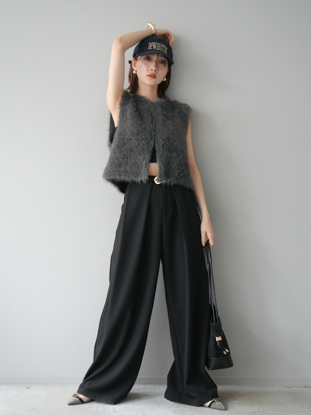 [預購] 皮帶環設計寬褲/黑色