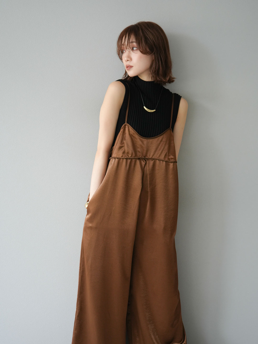 [予約]ボトルネックワッフル編みノースリーブニットトップス/ブラック