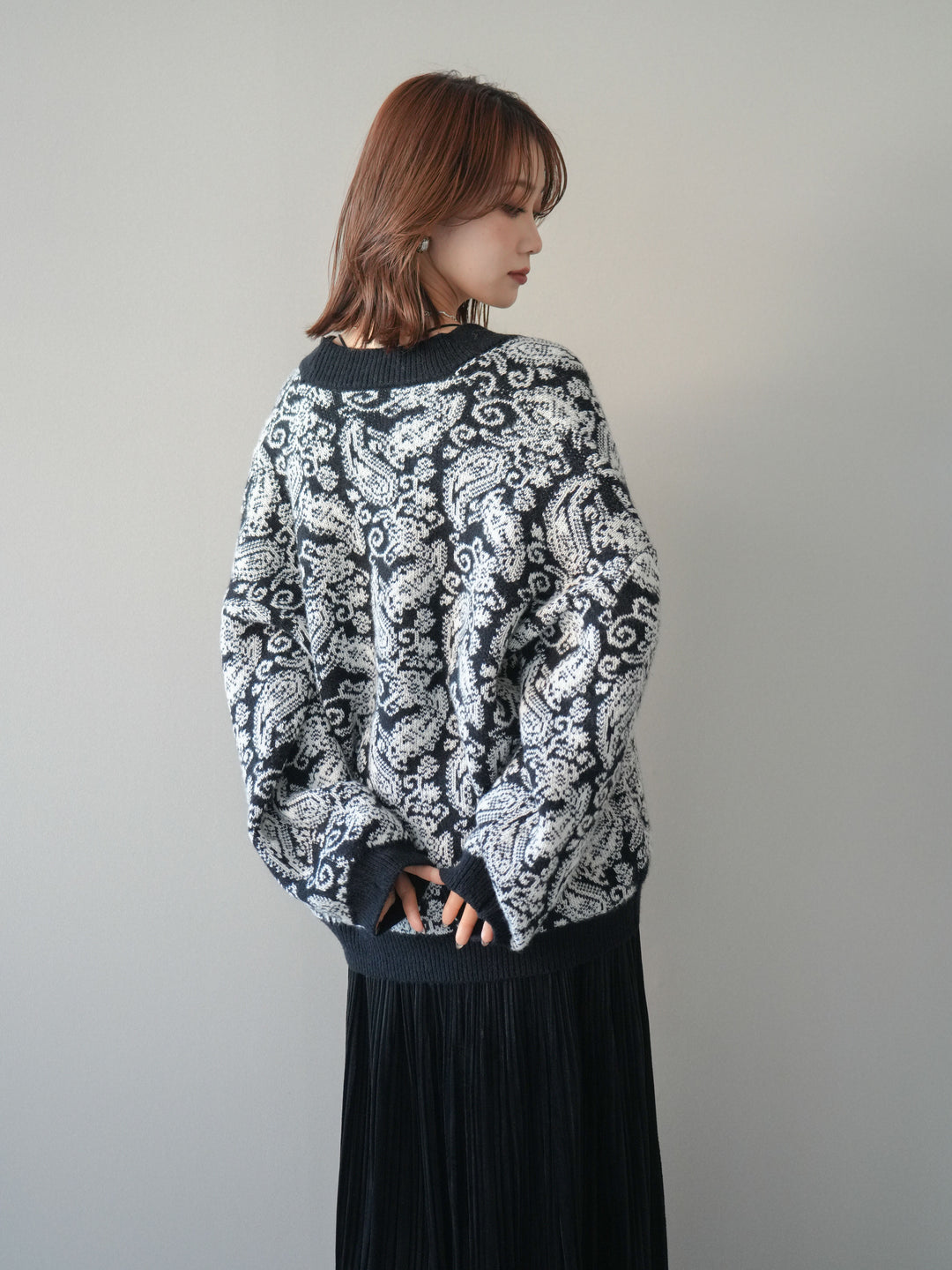 [予約]ペイズリー柄ニットカーディガン/black