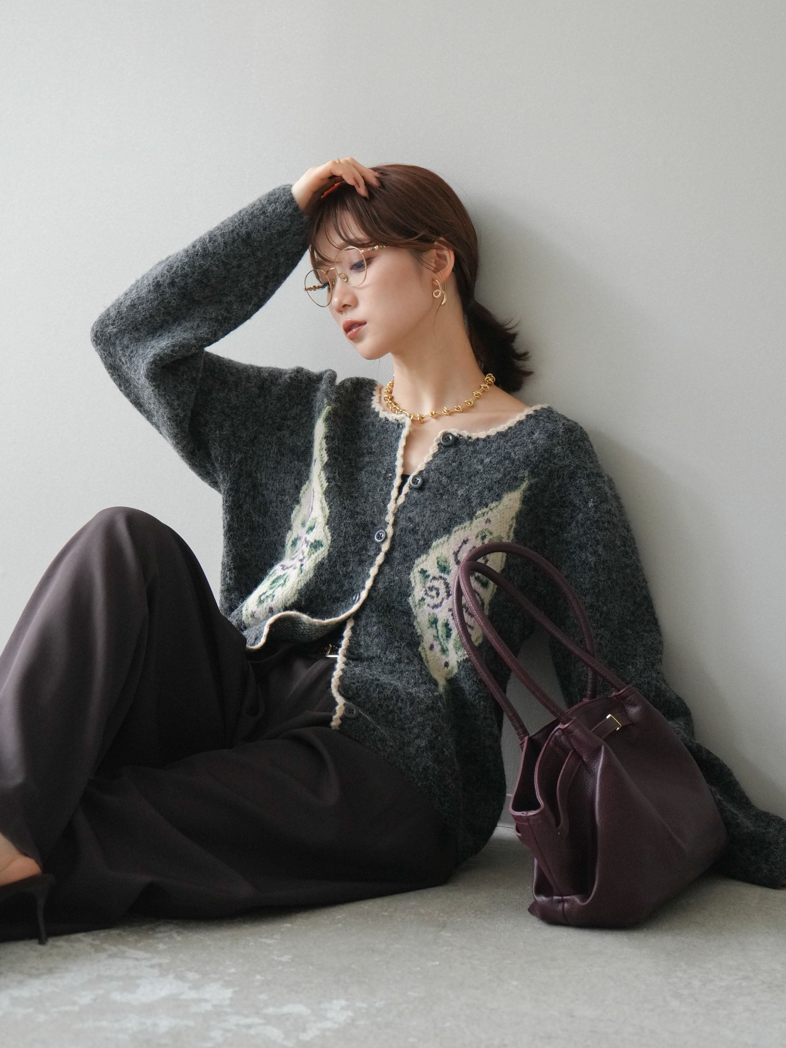 予約]アンティークフラワージャガードニットカーディガン/charcoal