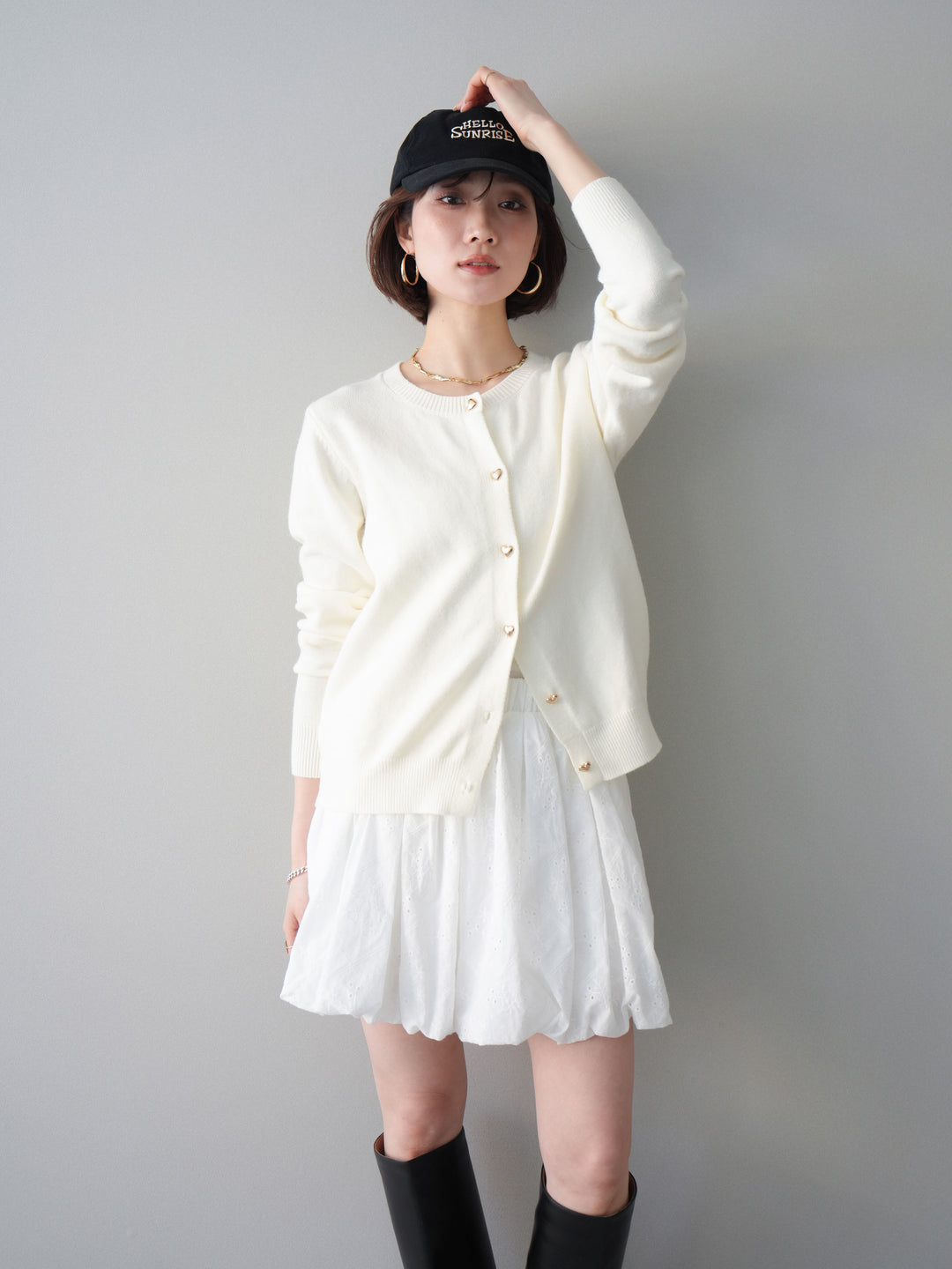 [予約]ハートボタンニットカーディガン/white