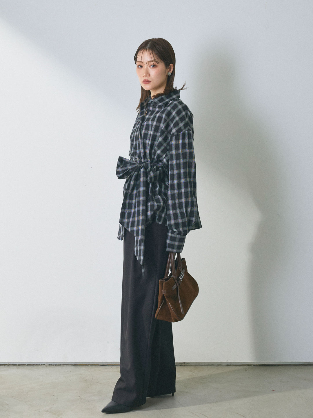 【Allure】[SET]ウエストアシメリボンシャツ+ベルトループデザインワイドパンツ(2set)