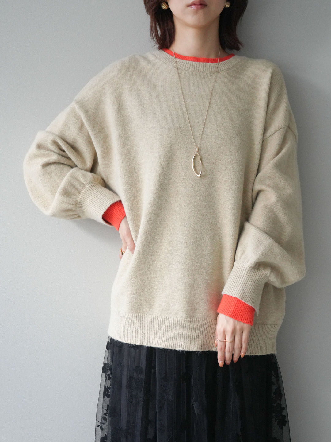 [SET]ヘンリーネック配色レイヤードニットプルオーバー+フラワーフロッキーチュールプリーツスカート(2set)