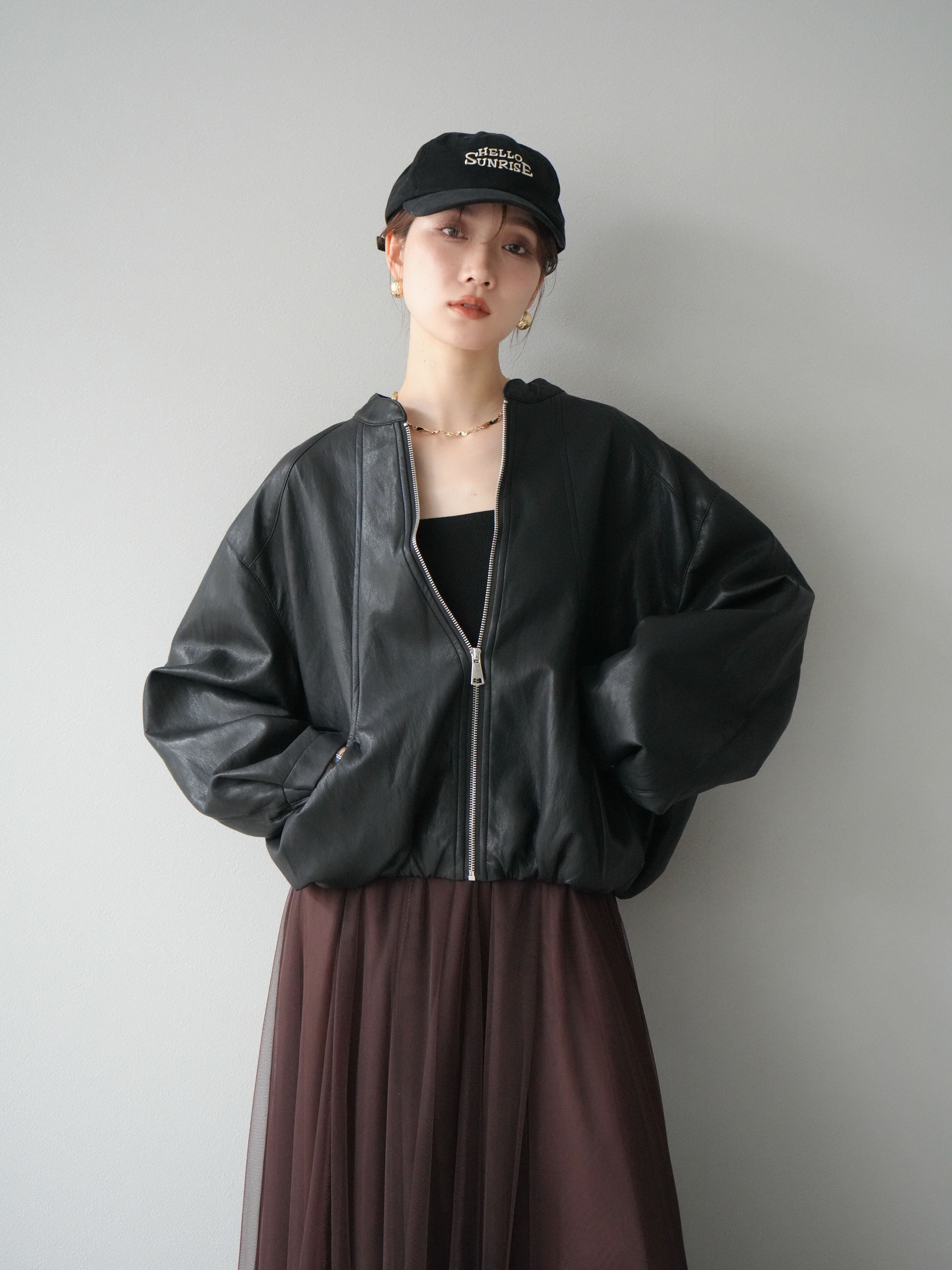 ゆ*ー様 フランス製⭐︎MEIER BRUECMER⭐︎黒レザー⭐︎ロンググロー 予約]フェイクレザー裾バルーンブルゾン/ブラック – Lumier